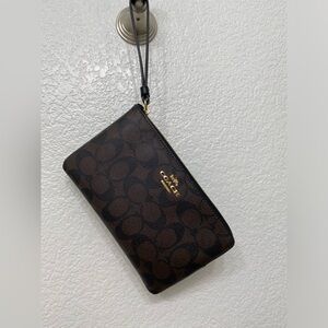 NWT Coach wristlet